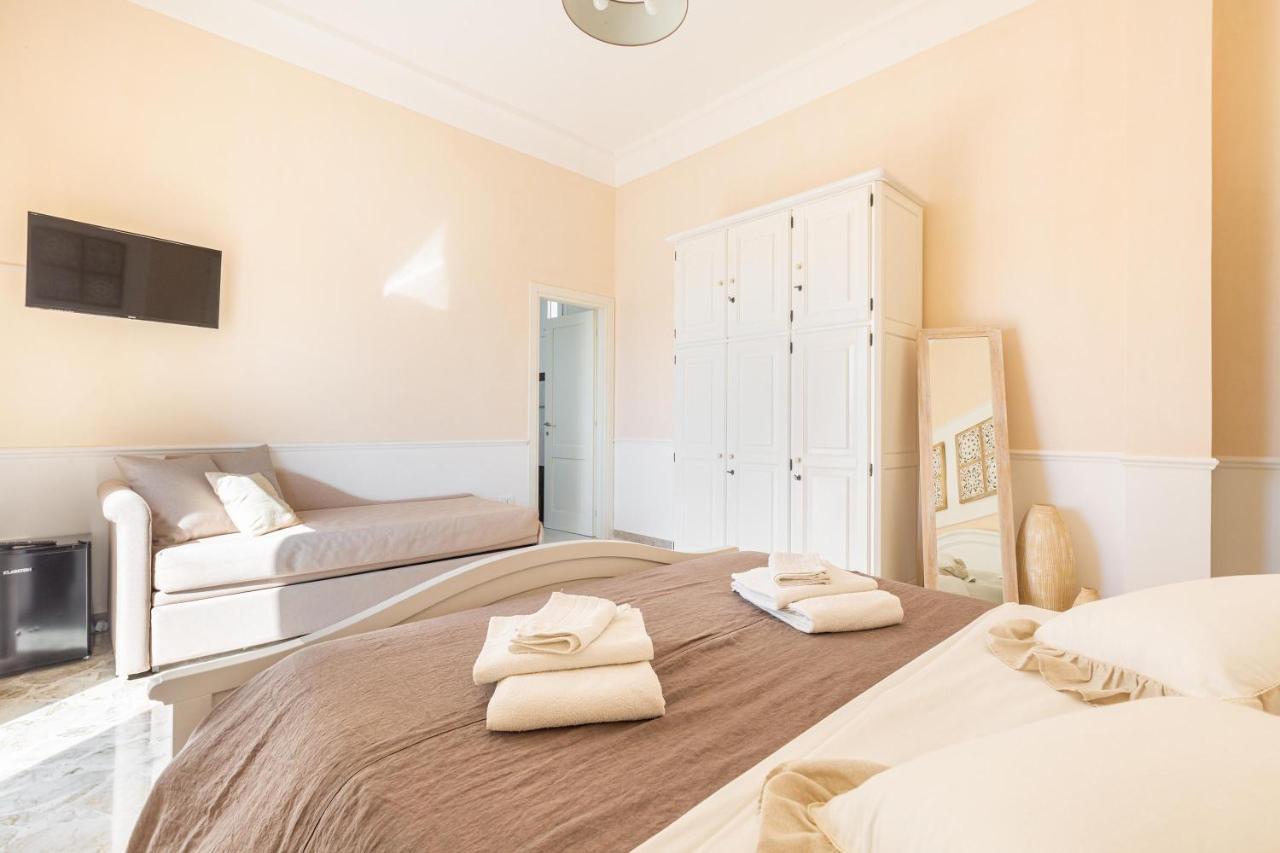 Dimora Le Tre Muse Guesthouse Lecce Extérieur photo