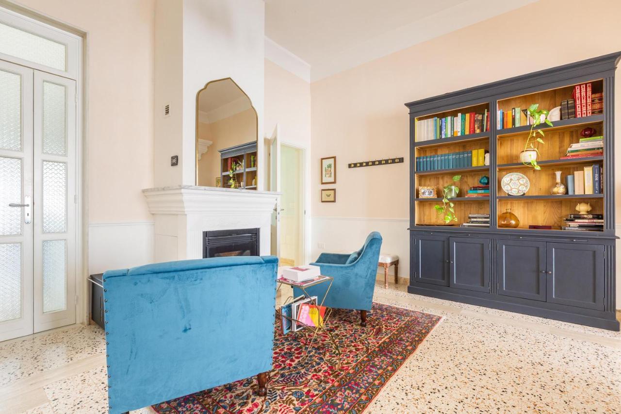 Dimora Le Tre Muse Guesthouse Lecce Extérieur photo