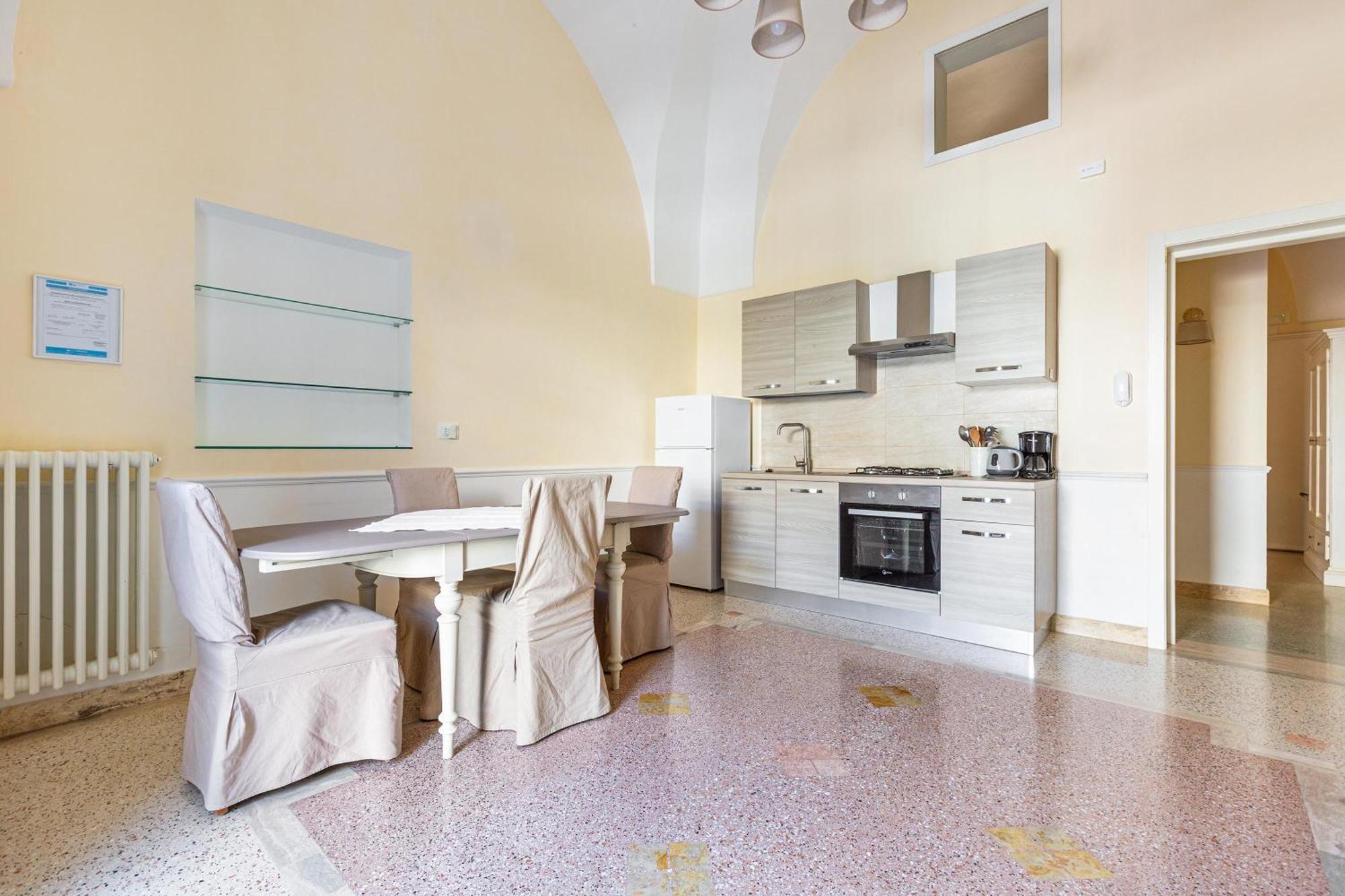 Dimora Le Tre Muse Guesthouse Lecce Extérieur photo